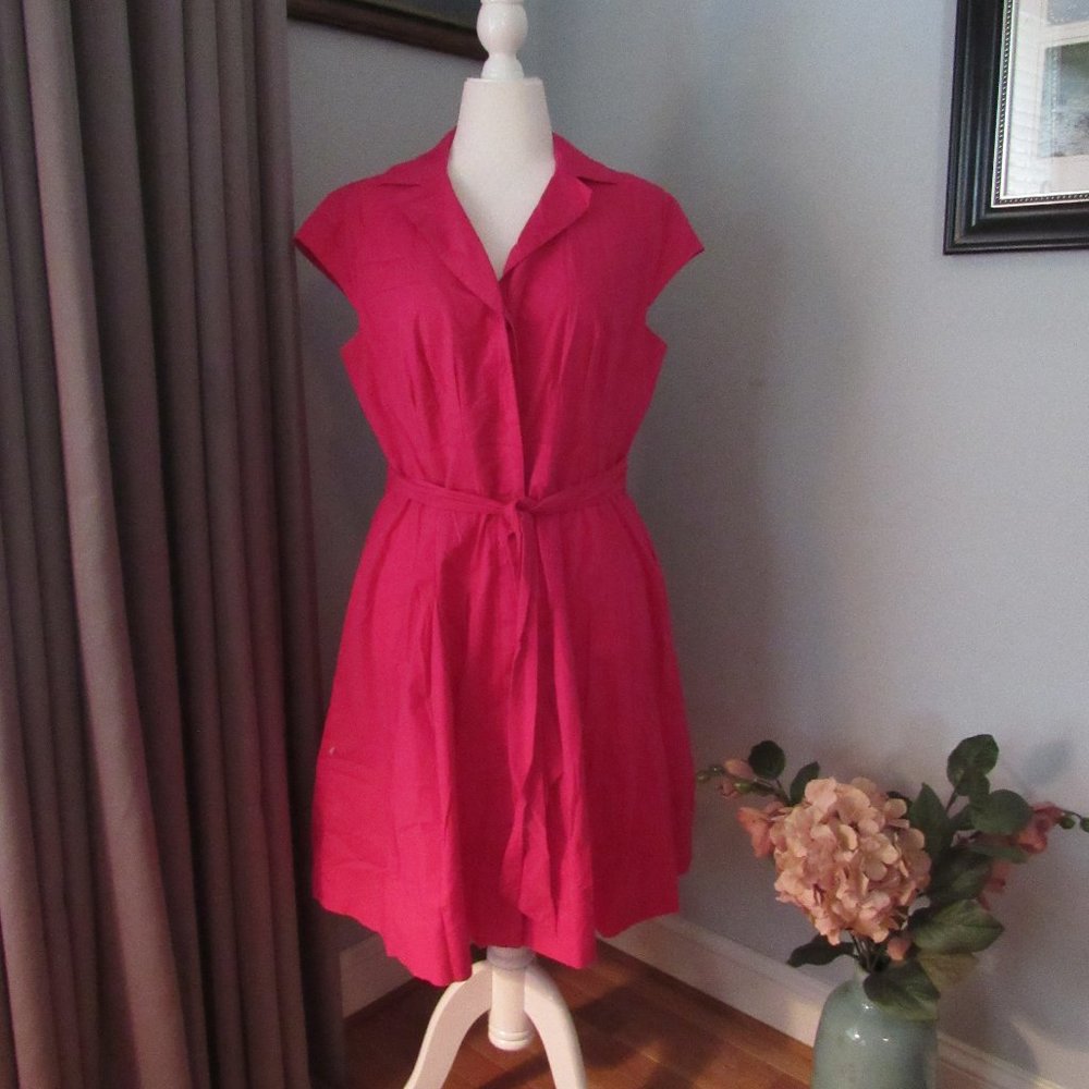 HOT PINK SHIRTDRESS;  HIDDEN BUTTON-FRONT; NOTCHED COLLAR; BELT; SIZE 16